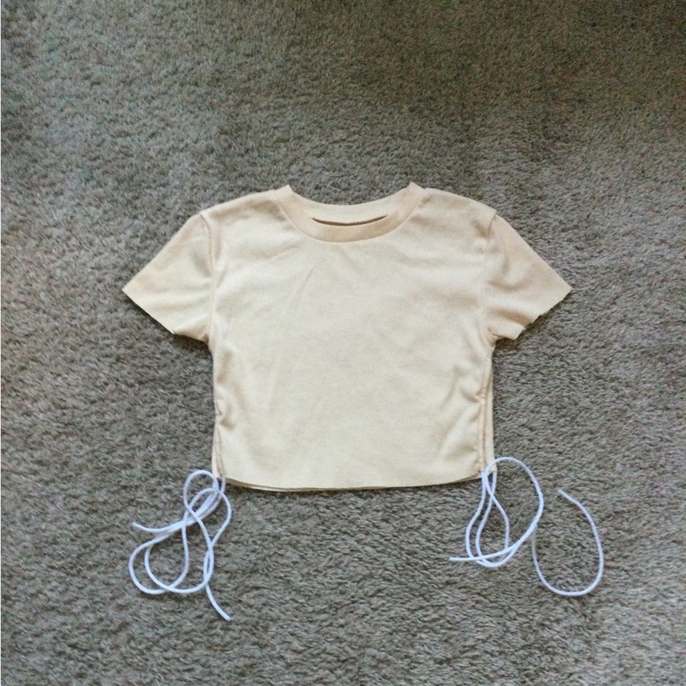 SHEIN Crop Top - Picture 5 of 9